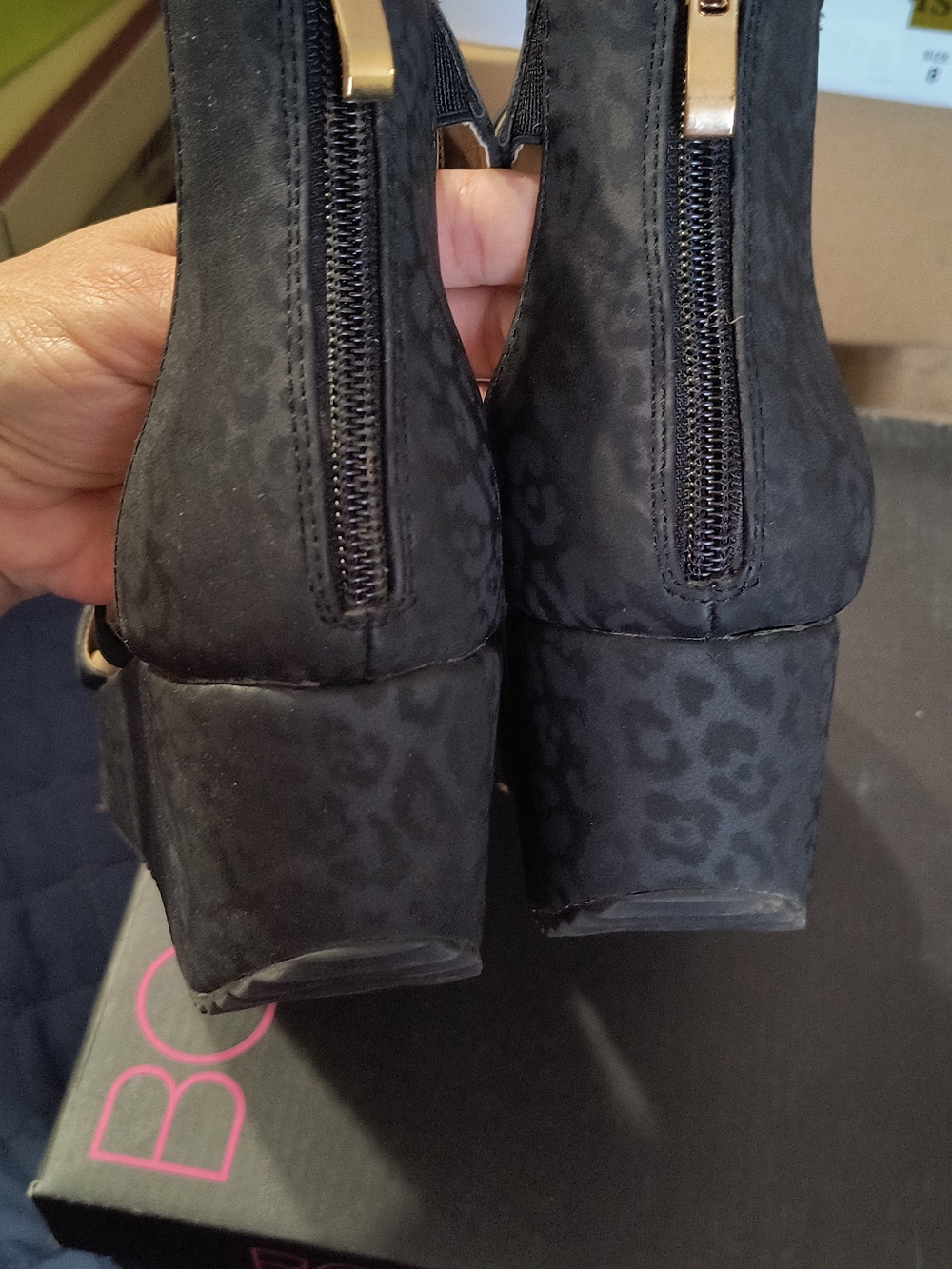 Boutique Leopard Print Crisscross Wedge Sandals - Black - Picture 6 of 7